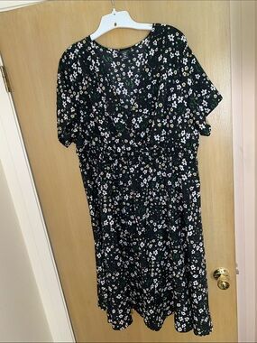 🖤PLUS SIZE 4X Floral Smocked Waist Women's Dress🖤